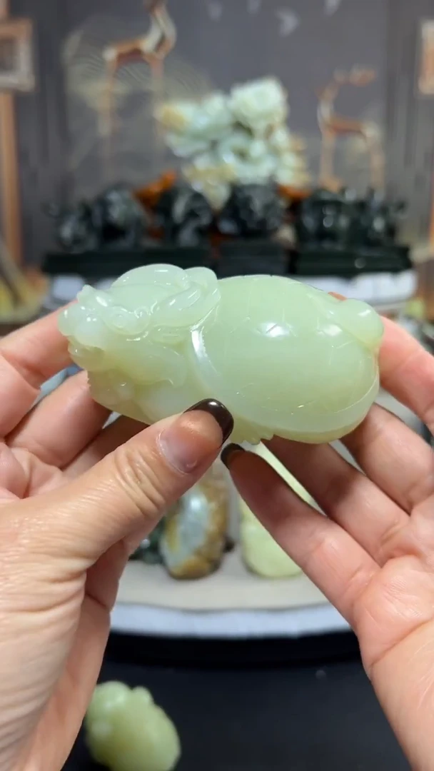未镶嵌和田玉挂件把件