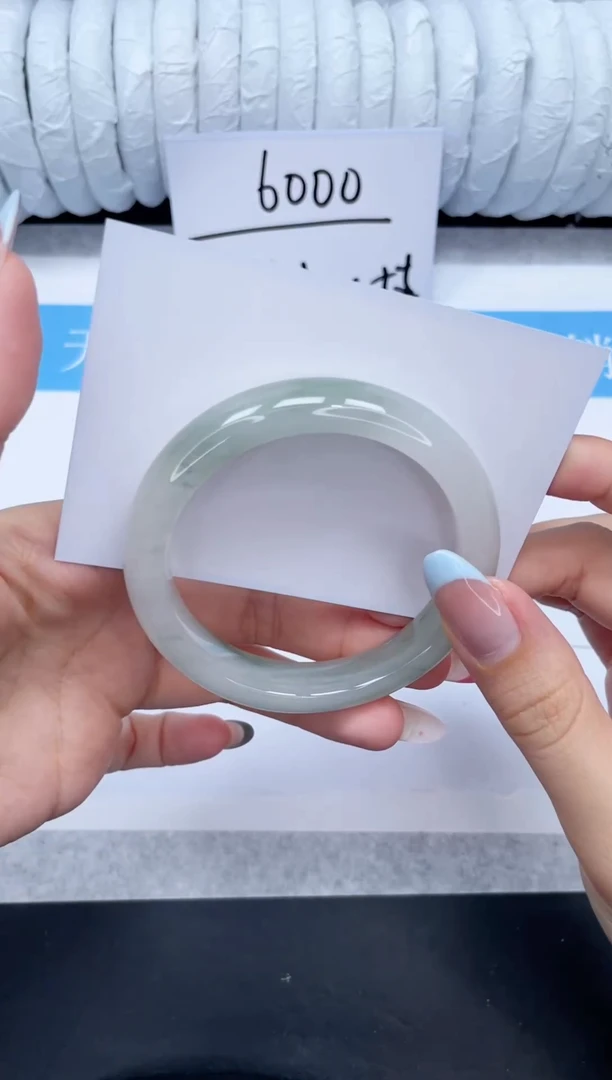 石英质玉手镯未镶嵌153-58