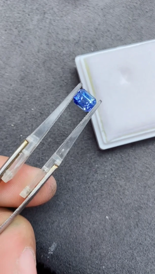 裸石蓝宝石1.53ct