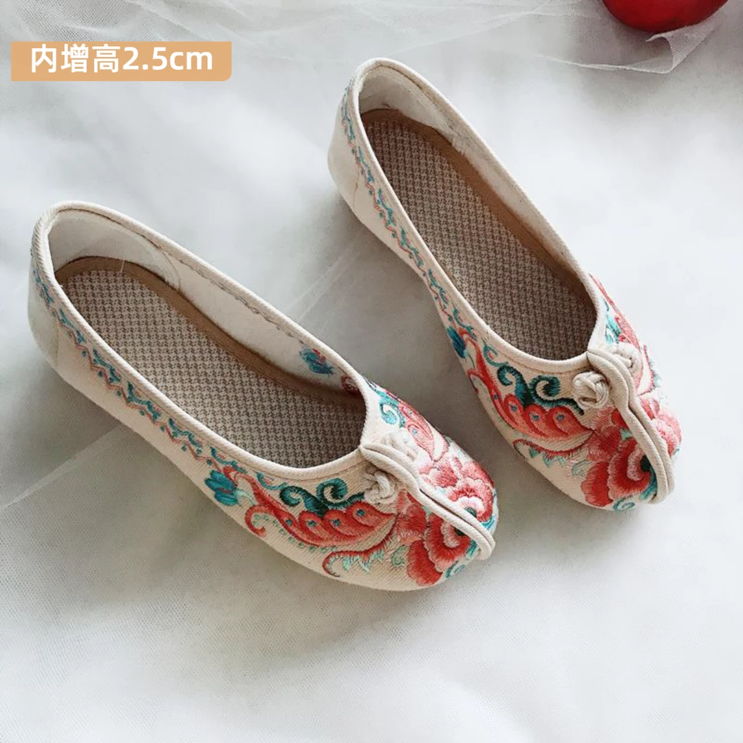 老北京布鞋女妈妈绣花鞋民族风平底鞋软底中国风春秋古风汉服鞋子