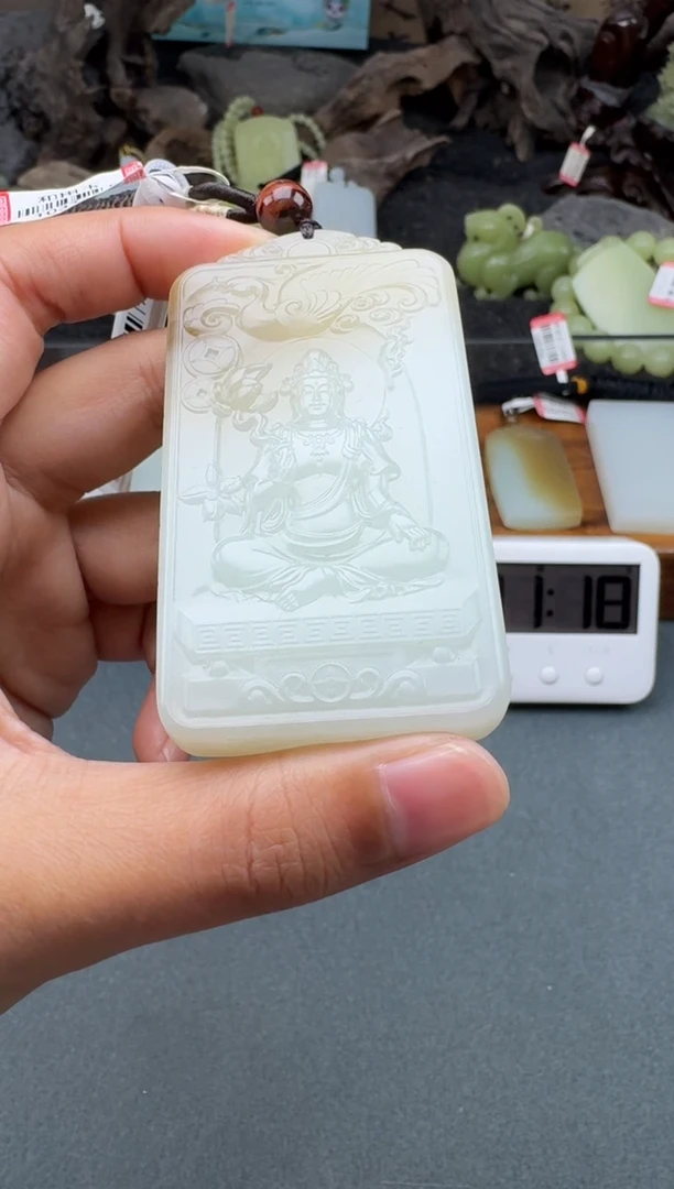 颈饰未镶嵌和田玉1
