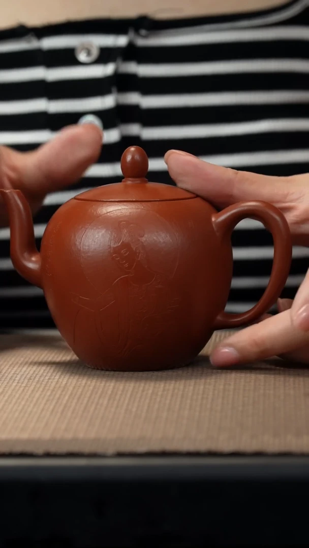 茶壶紫砂朱泥刻绘美人肩200cc