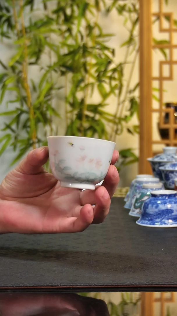 釉上彩花卉主人杯