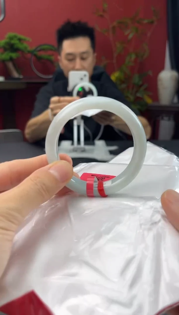 未镶嵌手镯翡翠5 56