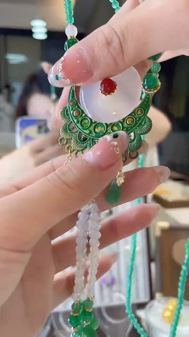 无铜合金无铜合金绿色长项链