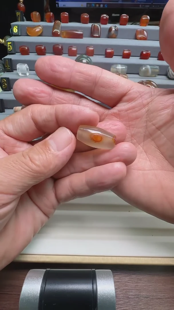 未镶嵌颈饰玛瑙/玉髓玛瑙25*13