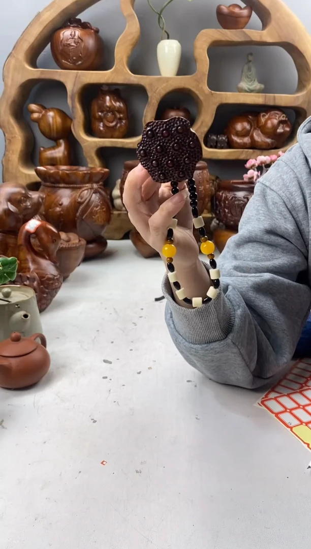 香樟木A43莲蓬挂件/尺寸