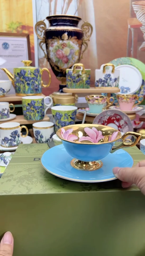 瓷片自然写生丹顿系列蓝釉玉兰