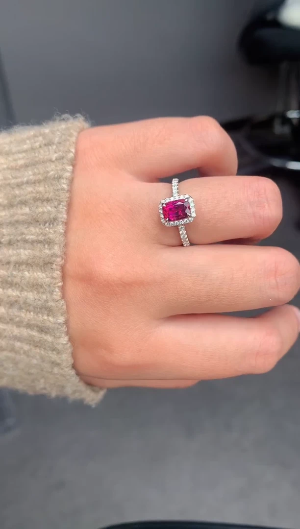 【闪购商品】碧玺戒指18K金镶嵌1.2ct卢比莱戒指