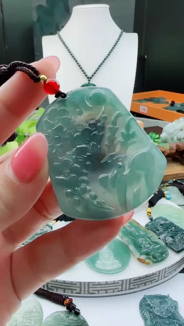 【闪购商品】翡翠颈饰未镶嵌多样性随机一件发货