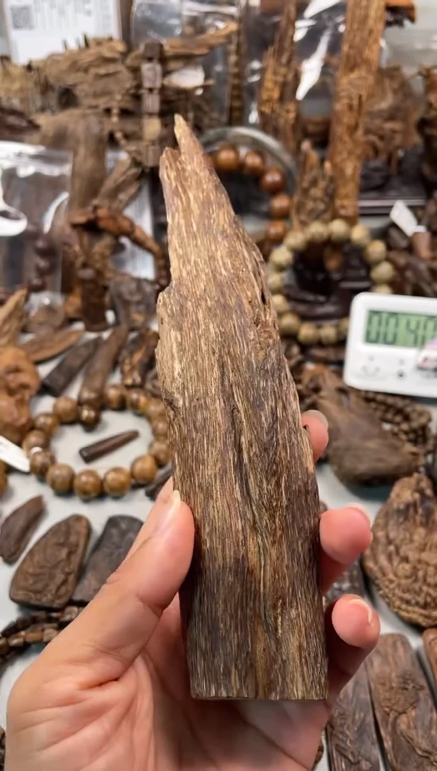 沉香沉香碎屑有*沉香  海南