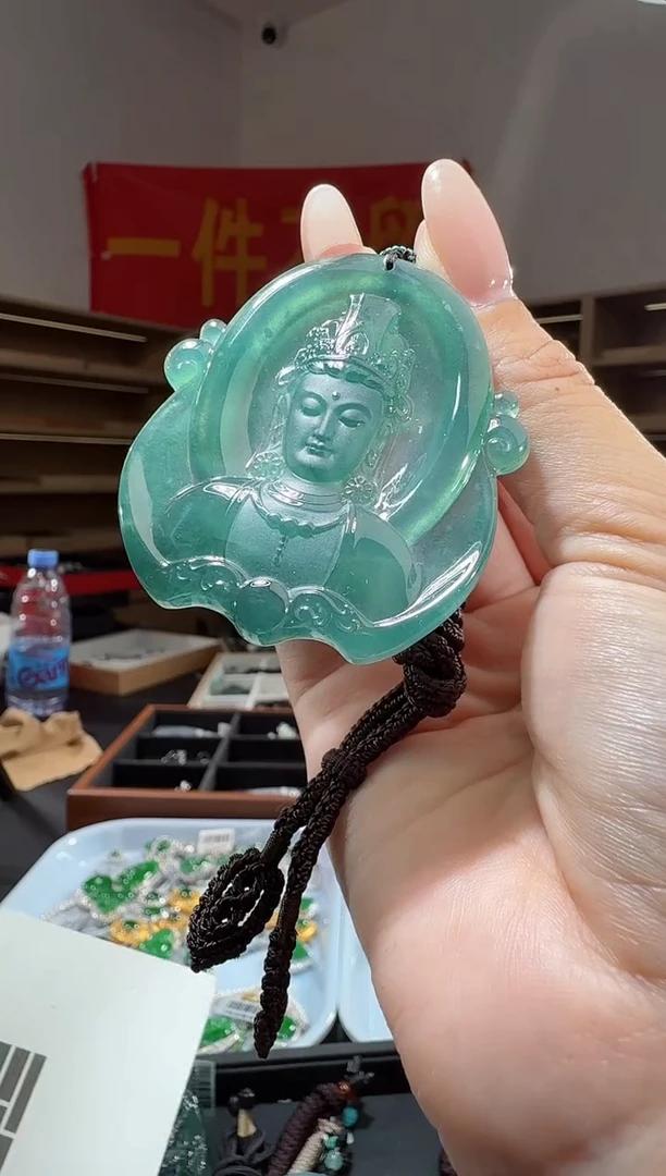 吊坠(不含链)未镶嵌翡翠观音