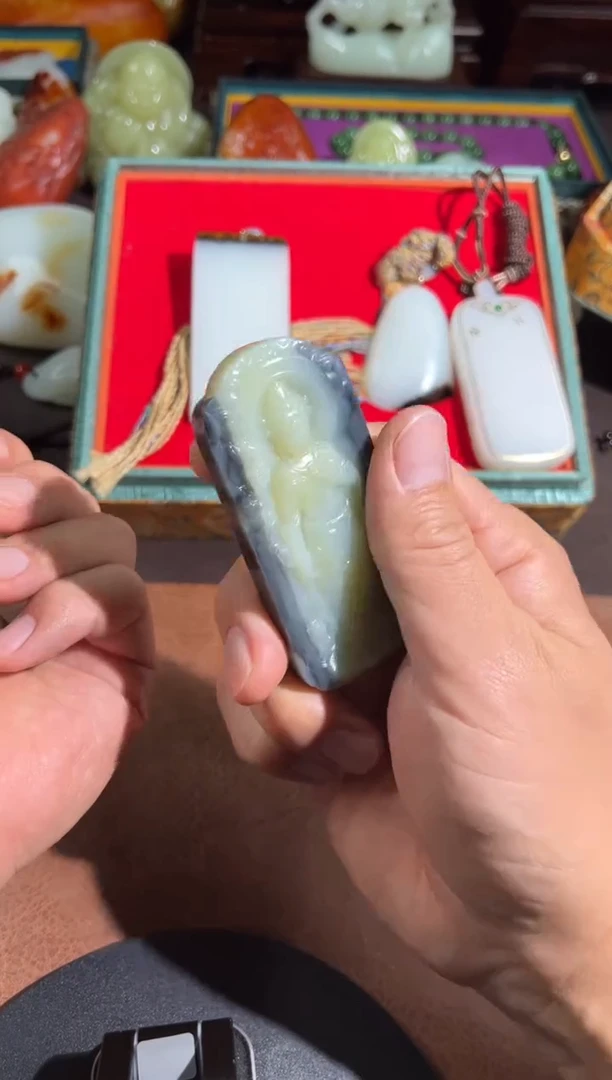 未镶嵌和田玉把件用****4和田玉