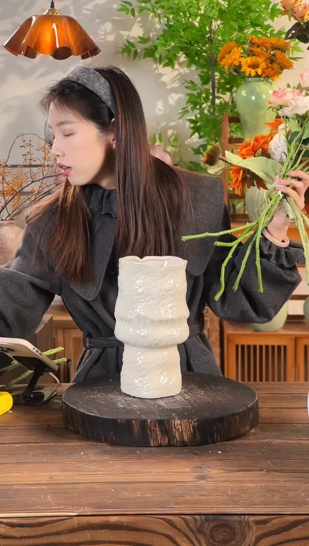 素色净版-褶皱花瓶