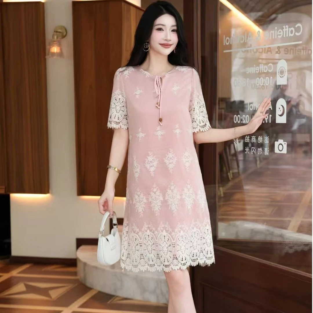 M52D074慕之淇重工水溶花圆领镂空绣花宽松显瘦A字连衣裙