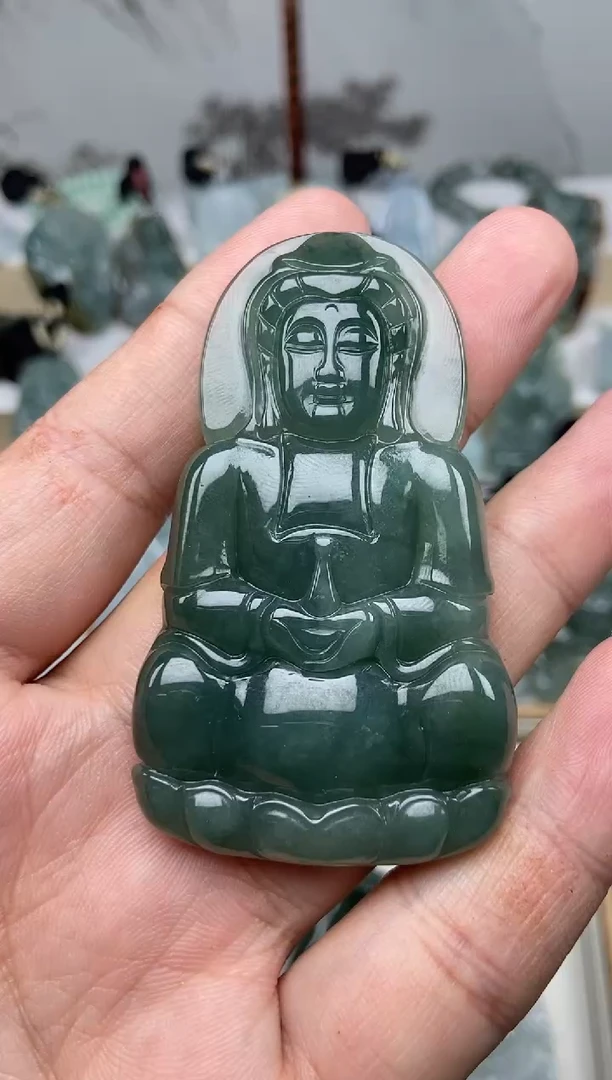 颈饰未镶嵌翡翠观音