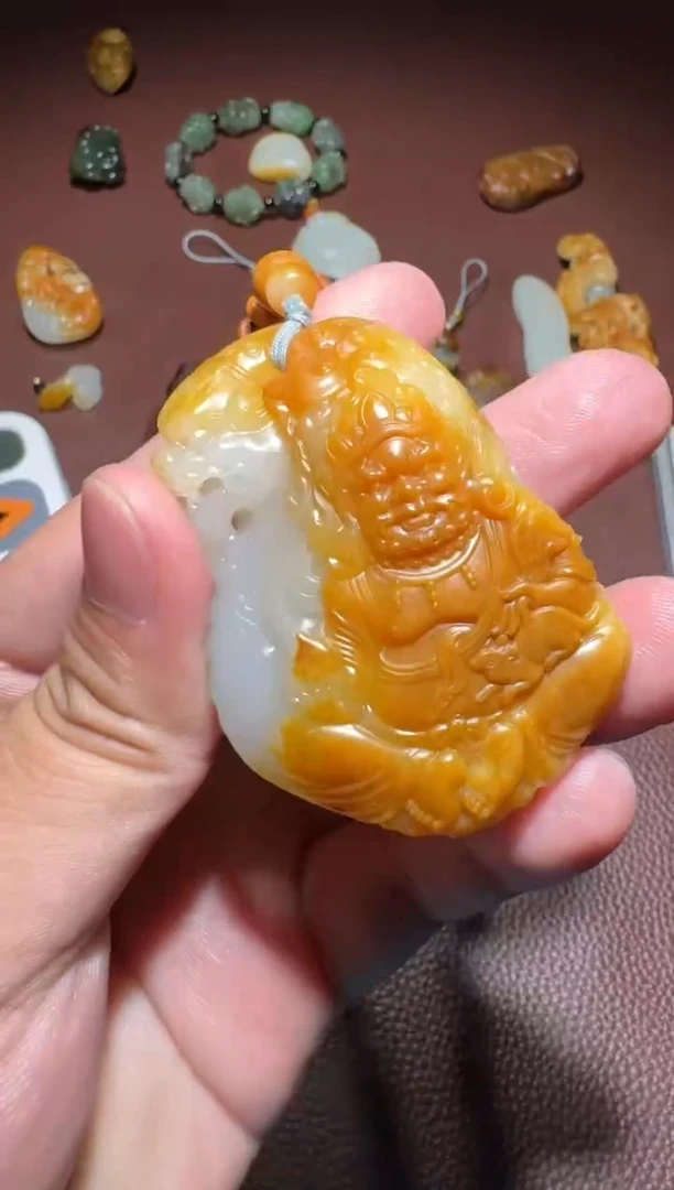 和田玉未镶嵌挂件和田玉