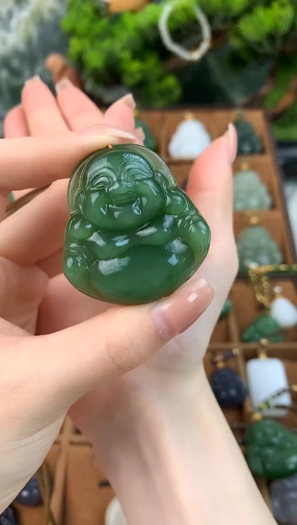 颈饰未镶嵌和田玉吊坠42mm