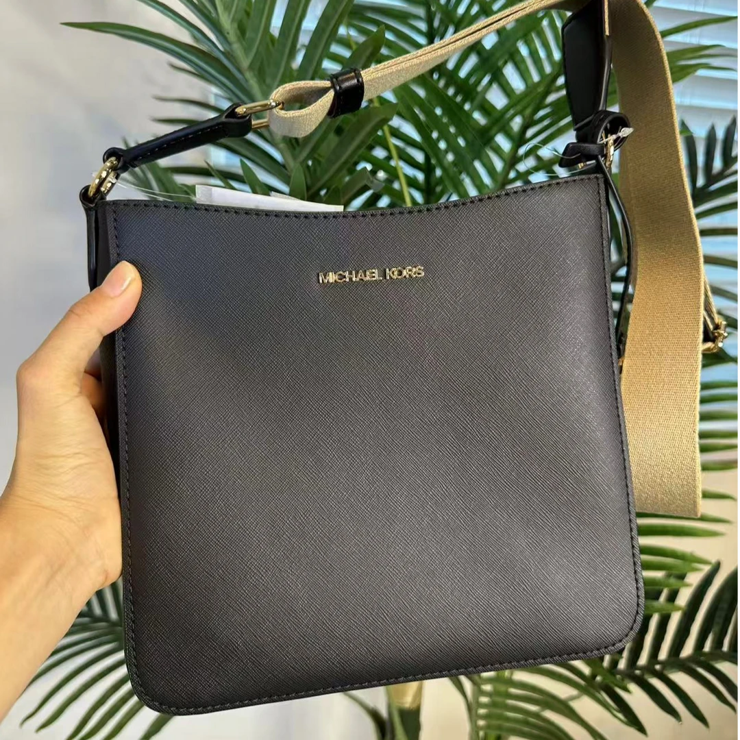 MICHAEL KORS/迈克高仕新款Jet Set伊芙丽拉链女士相机斜挎单肩包