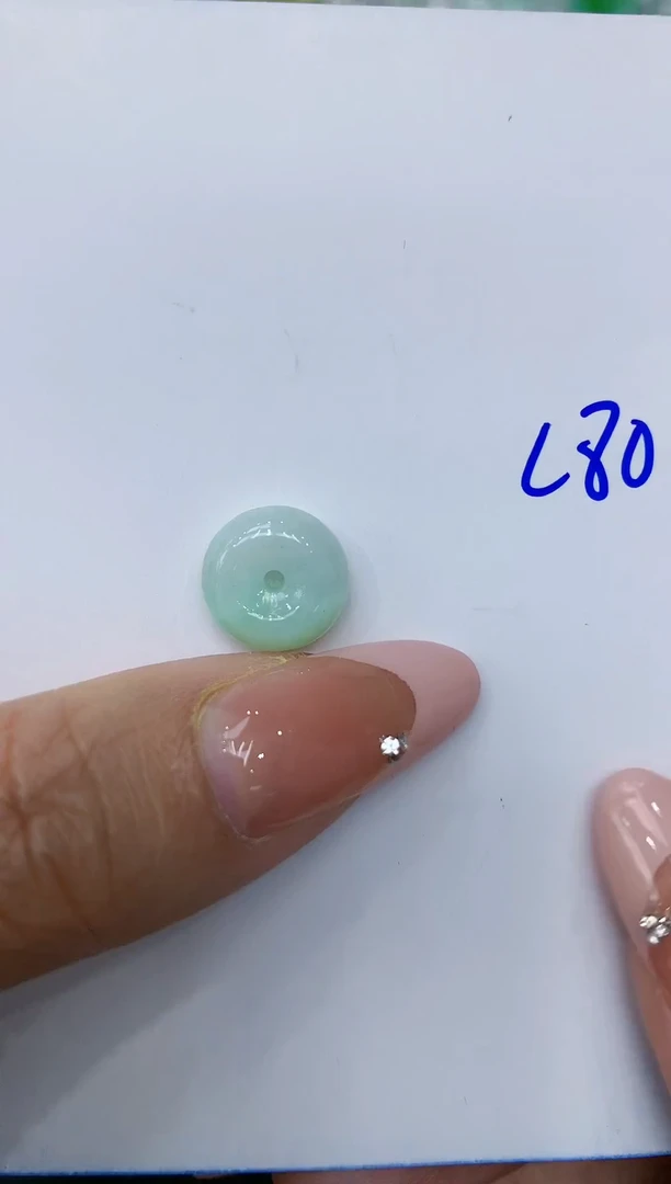 【闪购商品】翡翠颈饰未镶嵌111111111