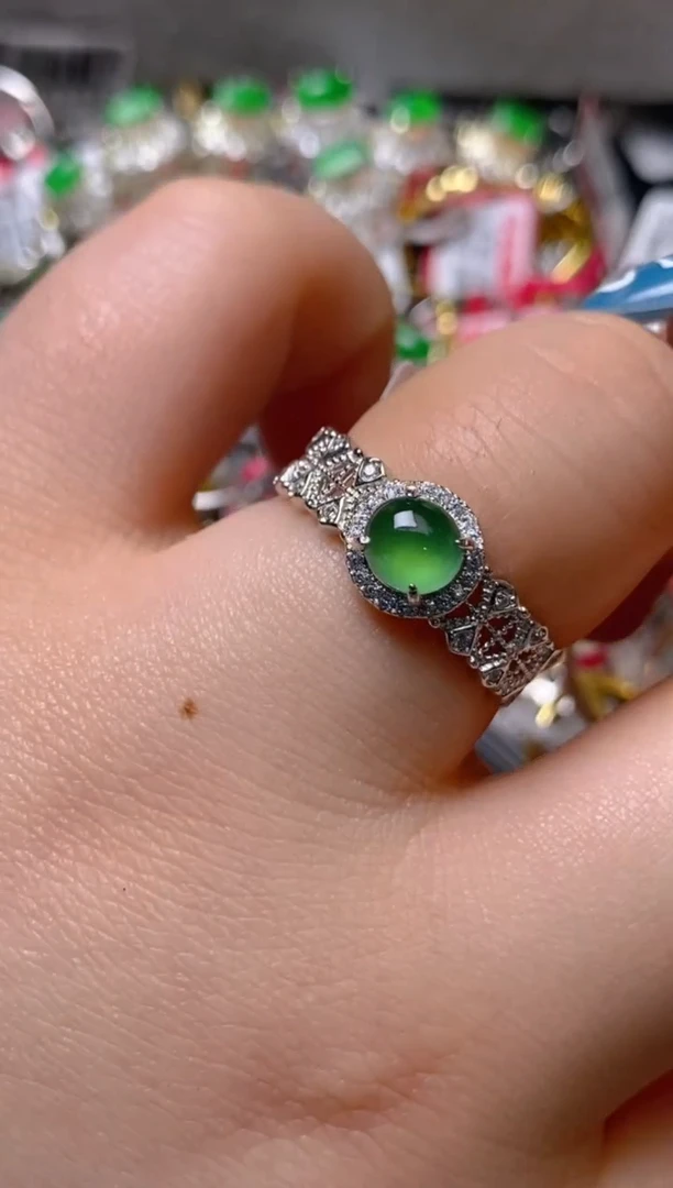 银S925镶嵌戒指翡翠百内无证书