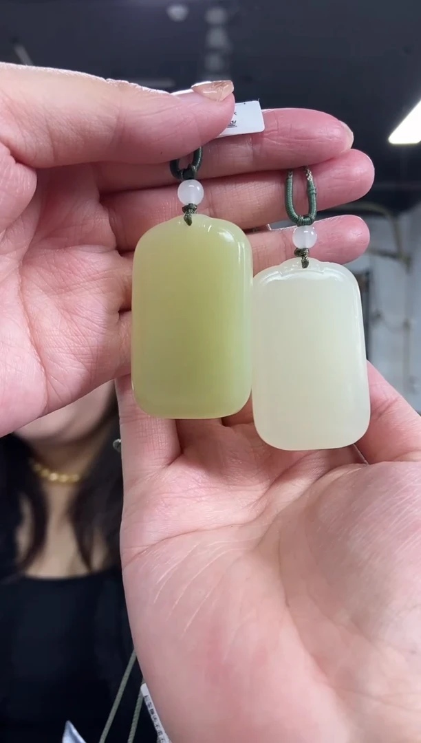 【闪购商品】和田玉吊坠未镶嵌多样性发其一颜色微差