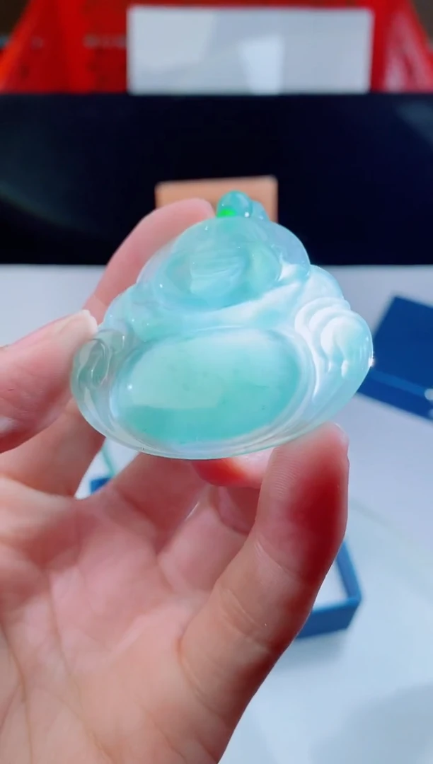 颈饰未镶嵌翡翠·
