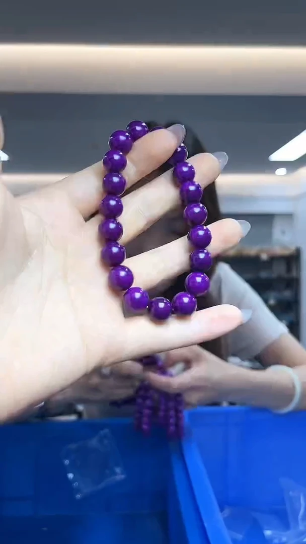 未镶嵌苏纪石（舒俱来）`（多样性发一件）