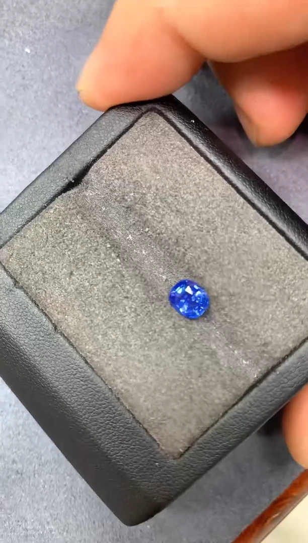 裸石蓝宝石1.03ct CGTL12835