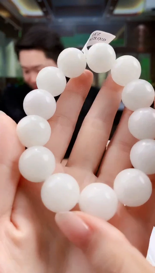 定制和田玉玉鉴臻品天然和田玉（拍一发一）