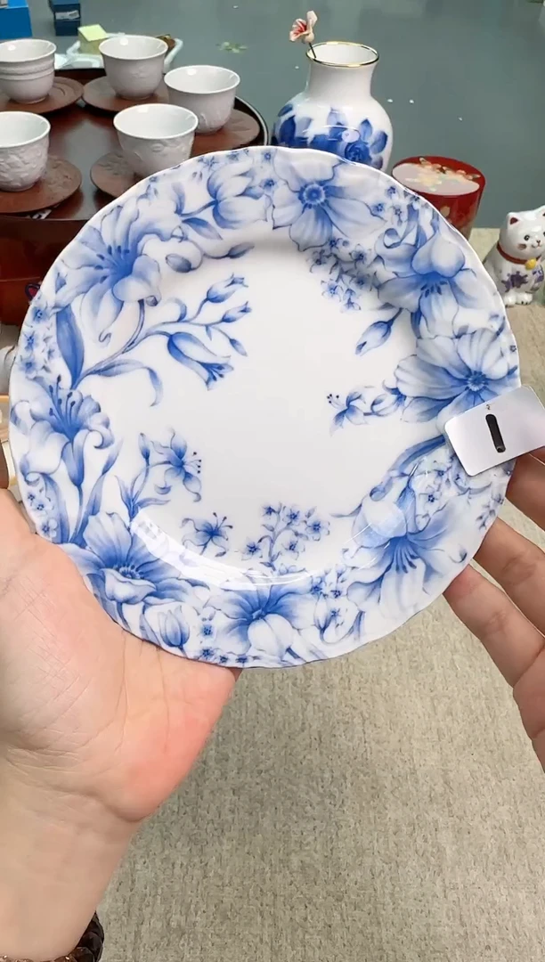 瓷片泡泡家的瓷器真好看