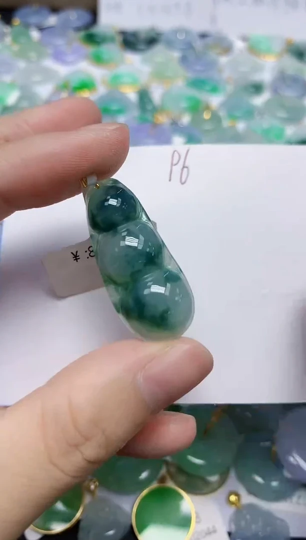 翡翠未镶嵌颈饰天然缅甸翡翠A货