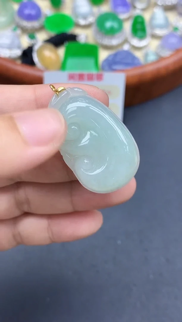 颈饰18K金镶嵌翡翠301-中国好珍宝