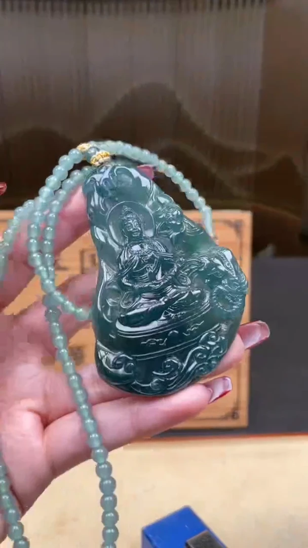【闪购商品】翡翠颈饰未镶嵌      *62