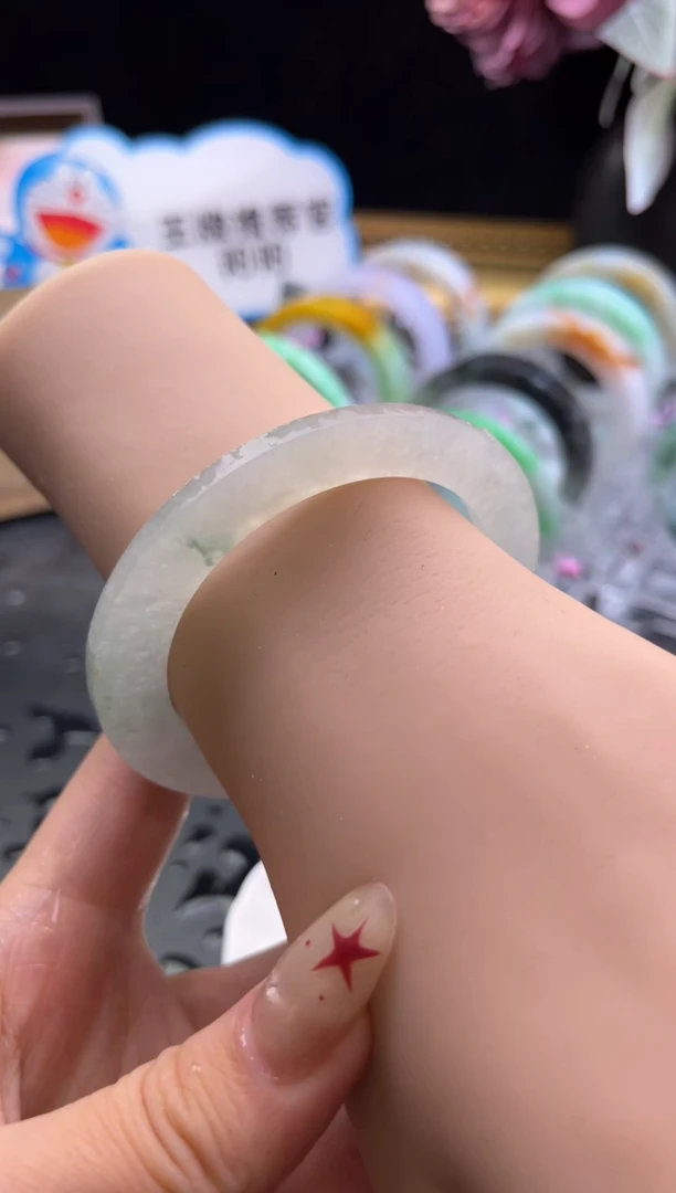 未镶嵌手镯定制翡翠贵妃冰飘花「定制不退不换」