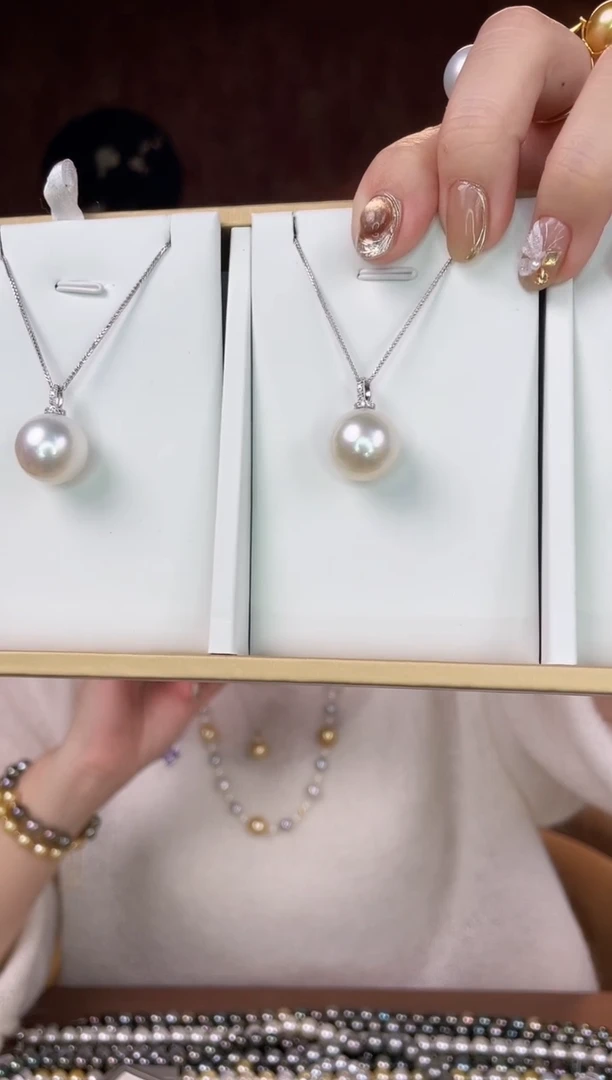 【闪购商品】海水珍珠吊坠(不含链)18K金镶嵌澳白15-16mm多样性发一