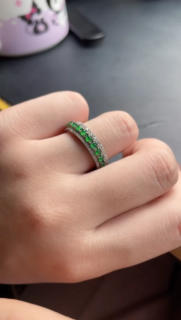 翡翠未镶嵌颈饰收到货48小时鉴赏期（超时不退不换）