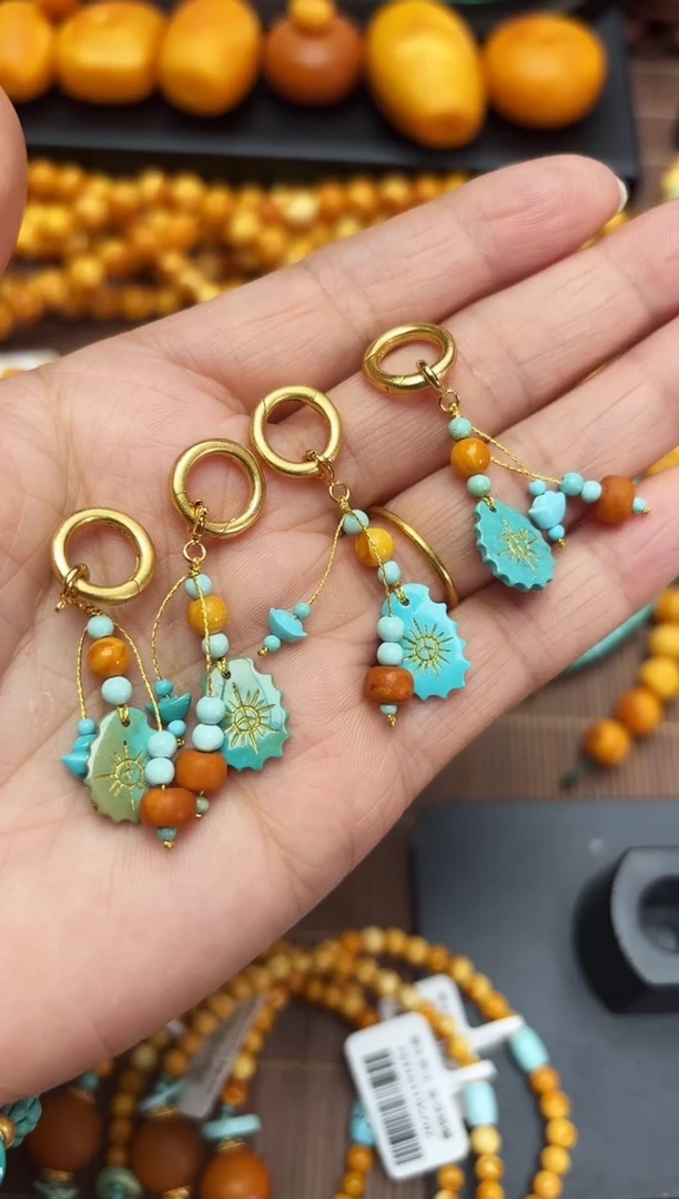 【闪购商品】琥珀裸石未镶嵌蜜蜡DIY滴溜多样性发其中一件