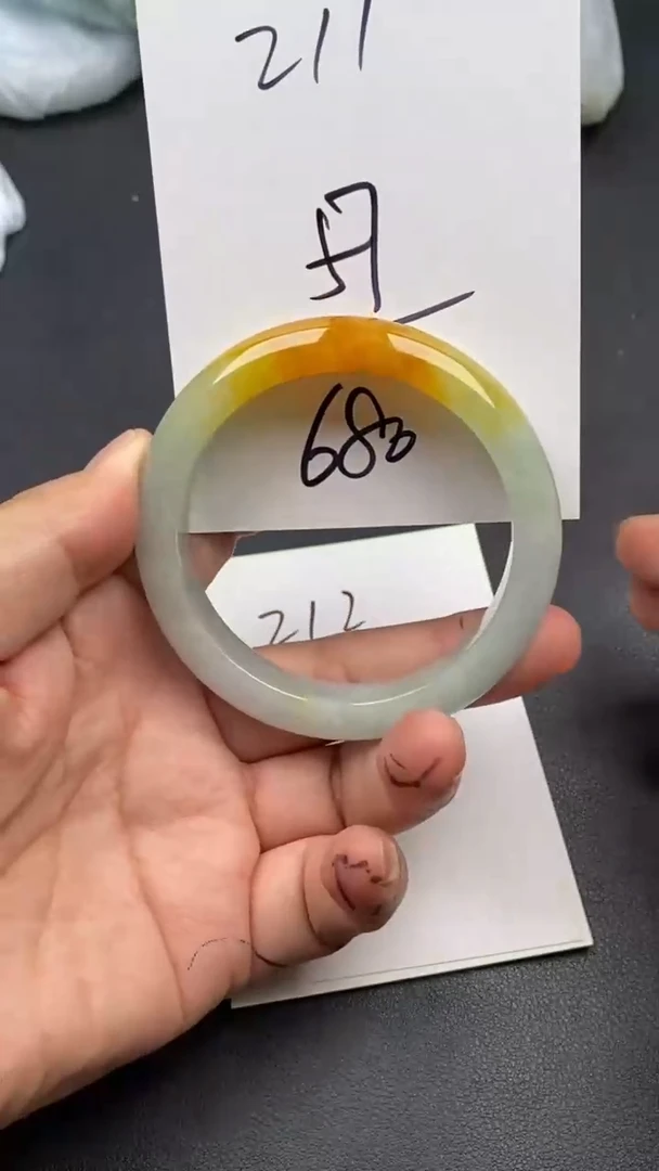 无非金属 时尚冰透美人镯211