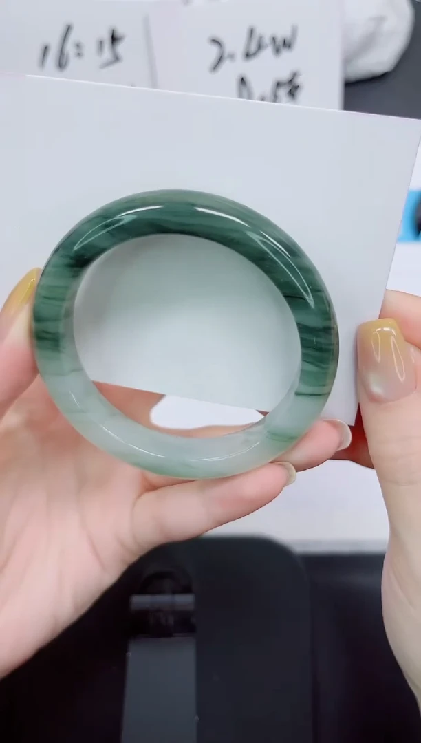 石英质玉手镯未镶嵌247