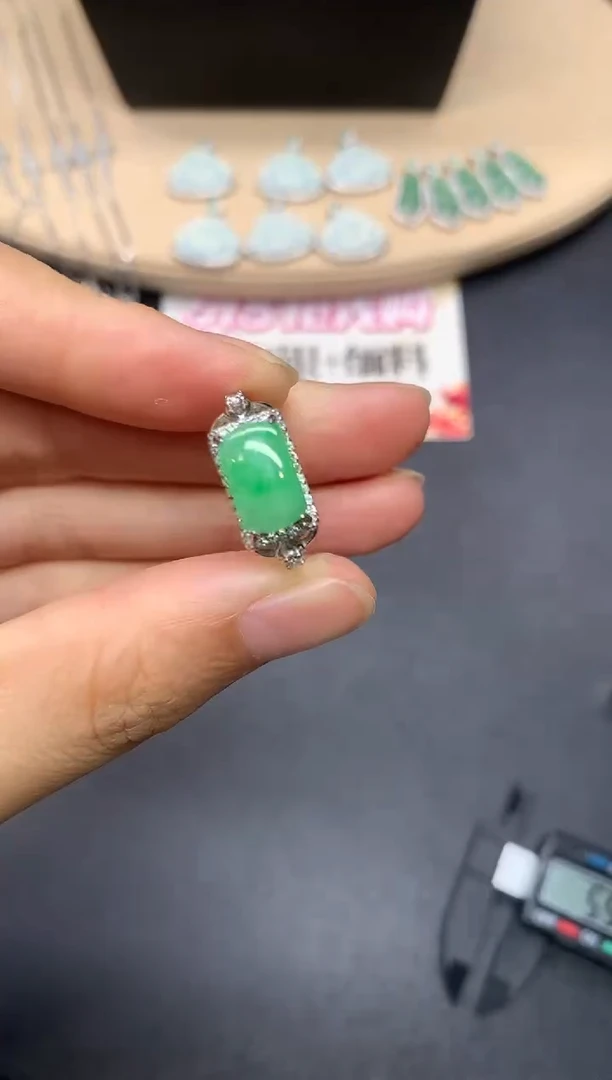 翡翠戒指银S925镶嵌马鞍戒指【无服务费】