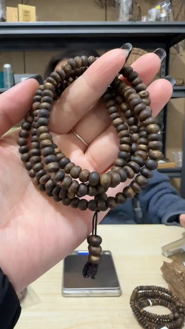 【闪购商品】沉香手串14号棋楠虫漏料多圈13克+
