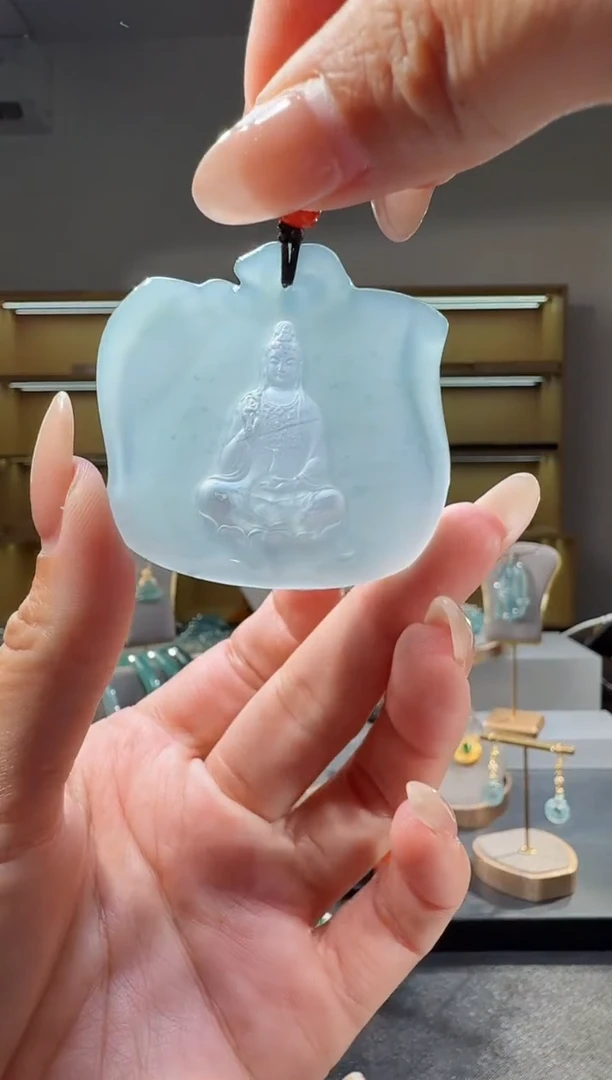 吊坠(不含链)未镶嵌翡翠观音