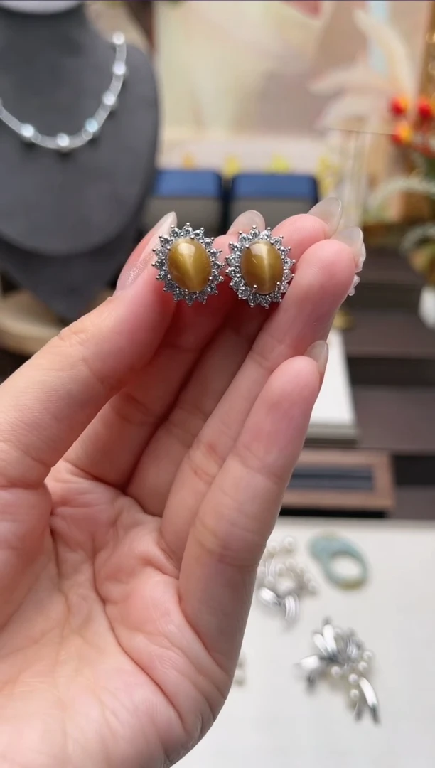 【闪购商品】石英质玉耳钉合金ap6840