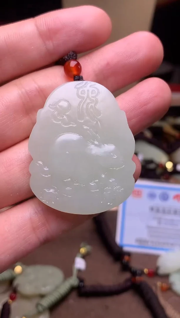 颈饰未镶嵌和田玉新疆料青海料清水和田玉吊坠