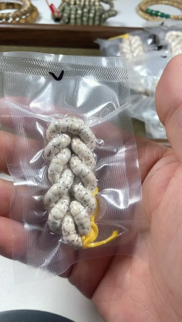 星月菩提手串原生态石玉料骨瓷白大肠6mm（数星星）