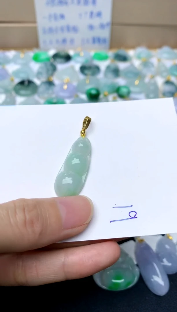 【闪购商品】翡翠颈饰合金19 天然A货翡翠