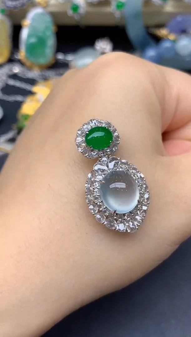颈饰18K金镶嵌翡翠464-雪姐翡翠天天见