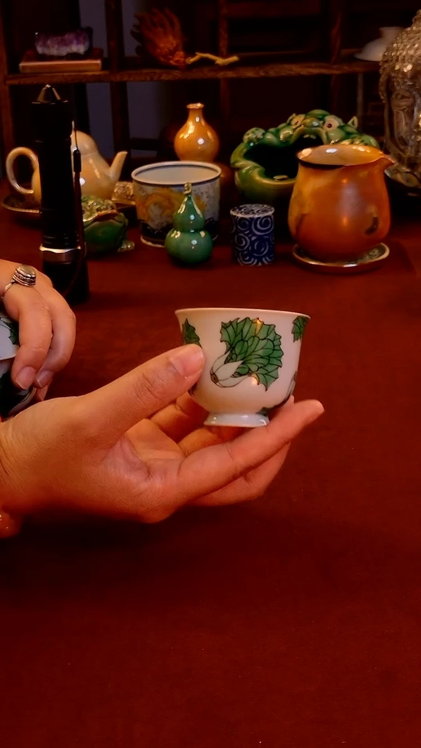 【手工手绘古彩白菜主人杯】