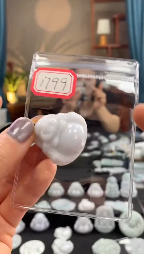 翡翠未镶嵌颈饰佛公1799